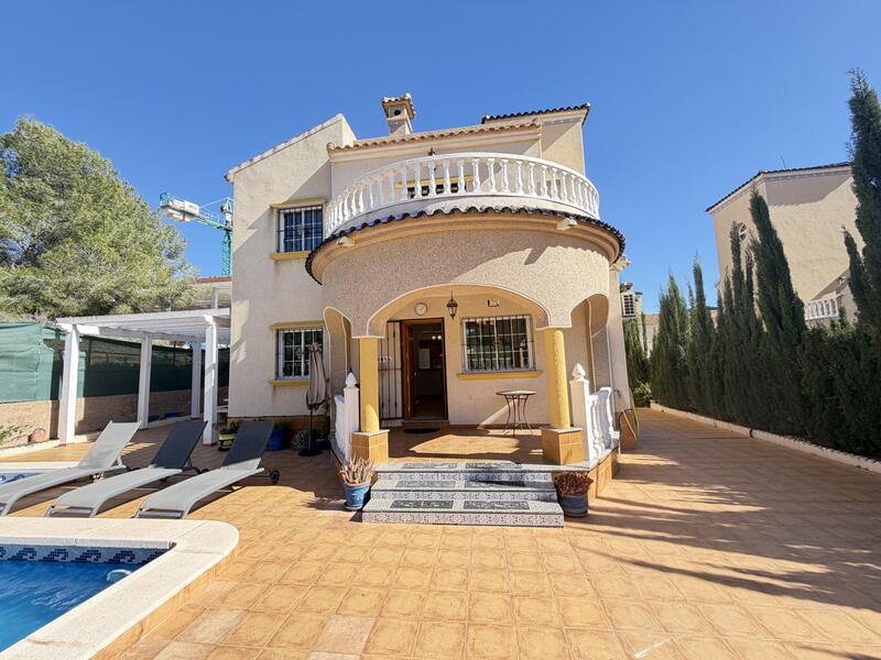 3 bedroom Villa for sale