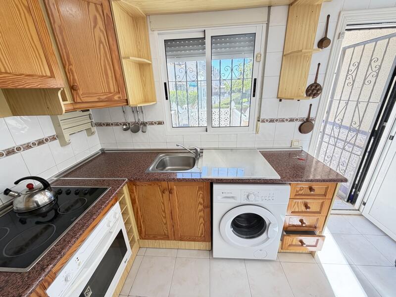 2 bedroom Townhouse for sale