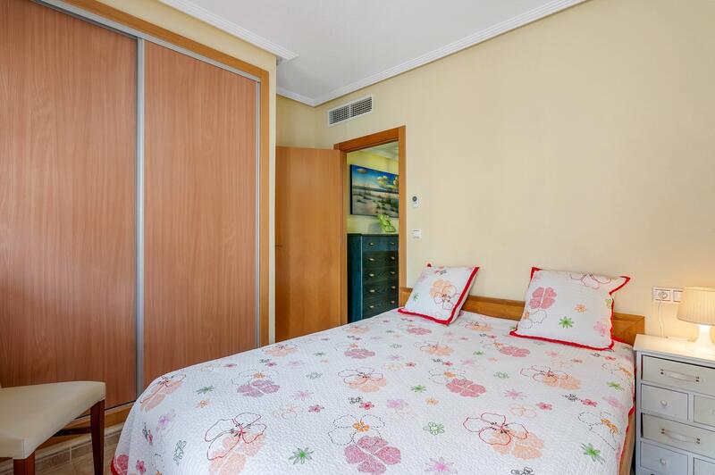 3 Schlafzimmer Stadthaus zu verkaufen