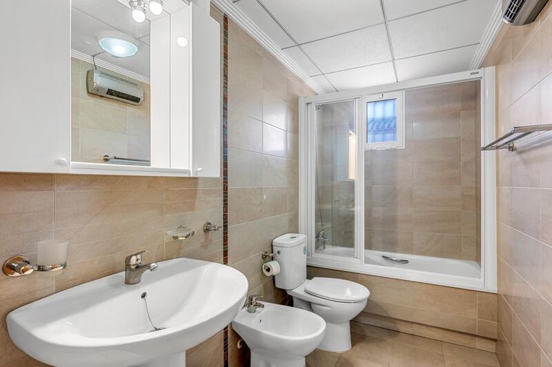 3 Schlafzimmer Stadthaus zu verkaufen