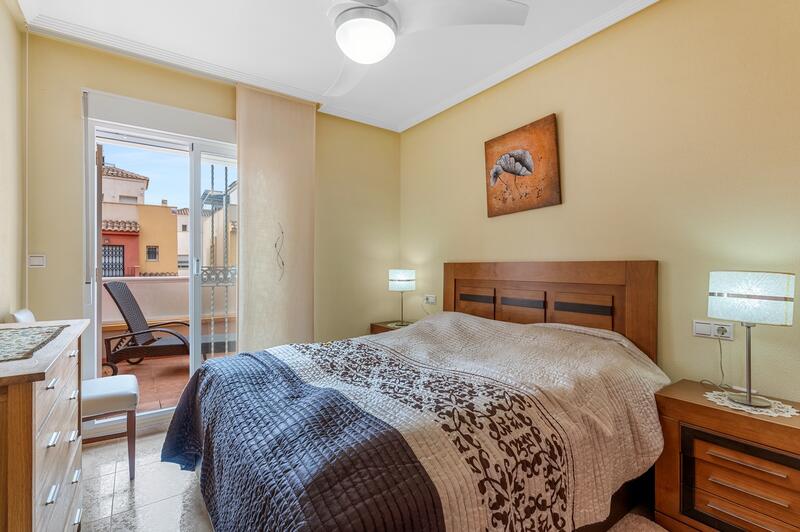 3 Schlafzimmer Stadthaus zu verkaufen