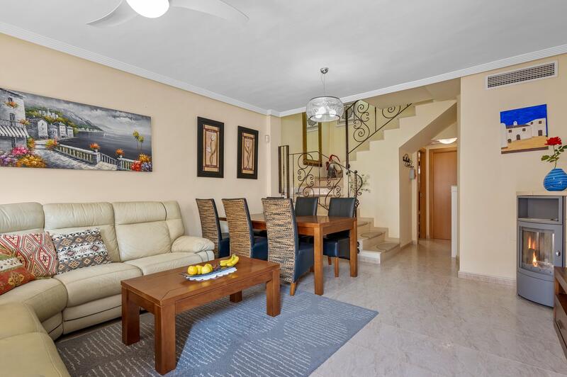 3 Schlafzimmer Stadthaus zu verkaufen