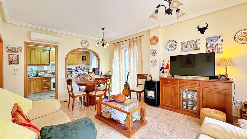 3 Schlafzimmer Stadthaus zu verkaufen