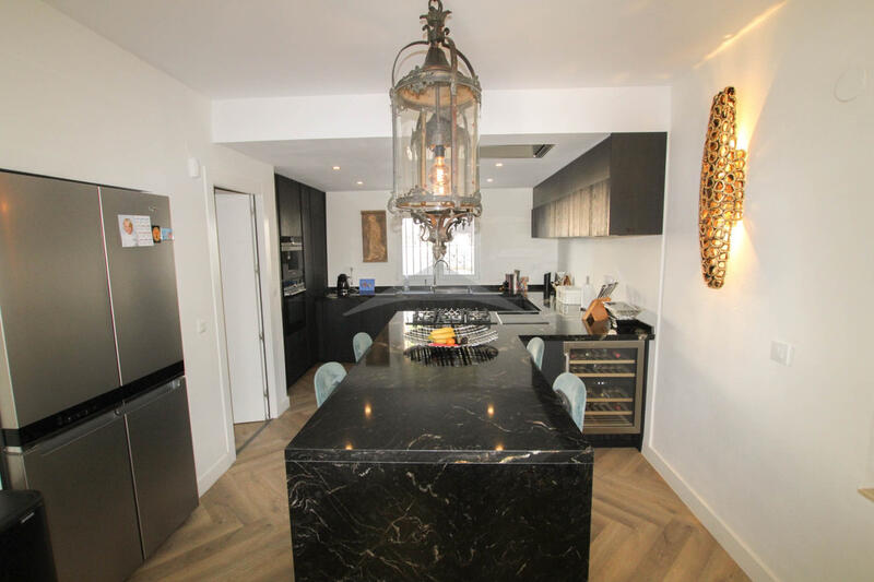 5 soveværelse Villa til salg