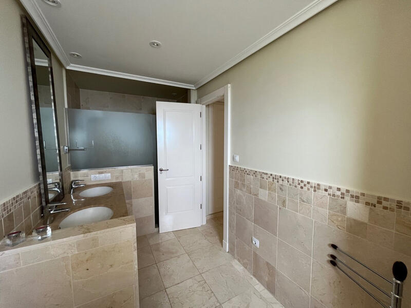 3 chambre Appartement à vendre