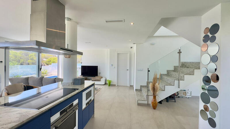 4 slaapkamer Villa Te koop