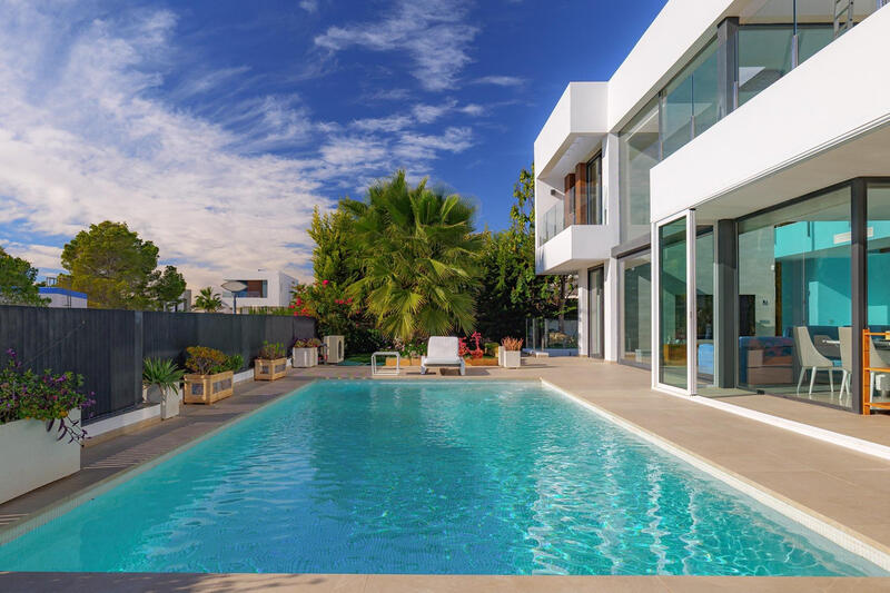 Villa en venta en Finestrat, Alicante