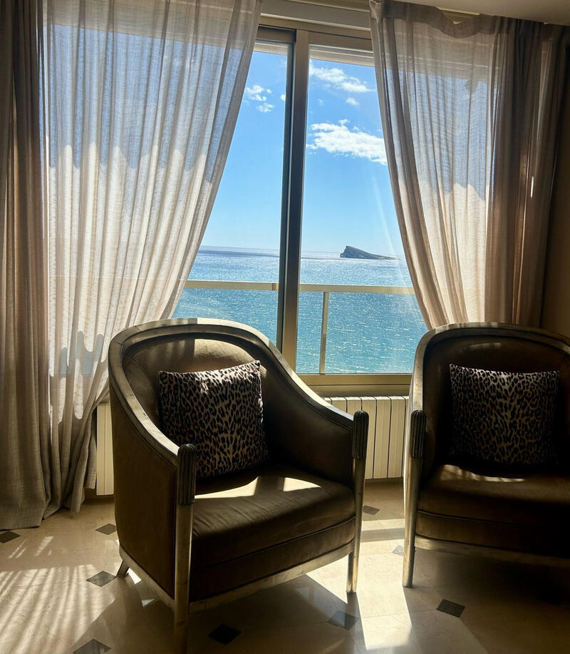 3 спальная комната квартира продается