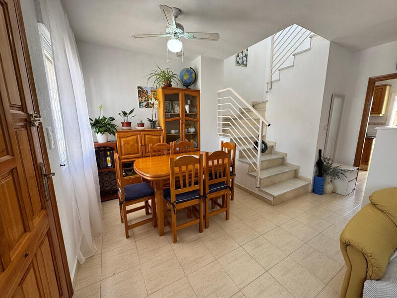 3 Schlafzimmer Stadthaus zu verkaufen