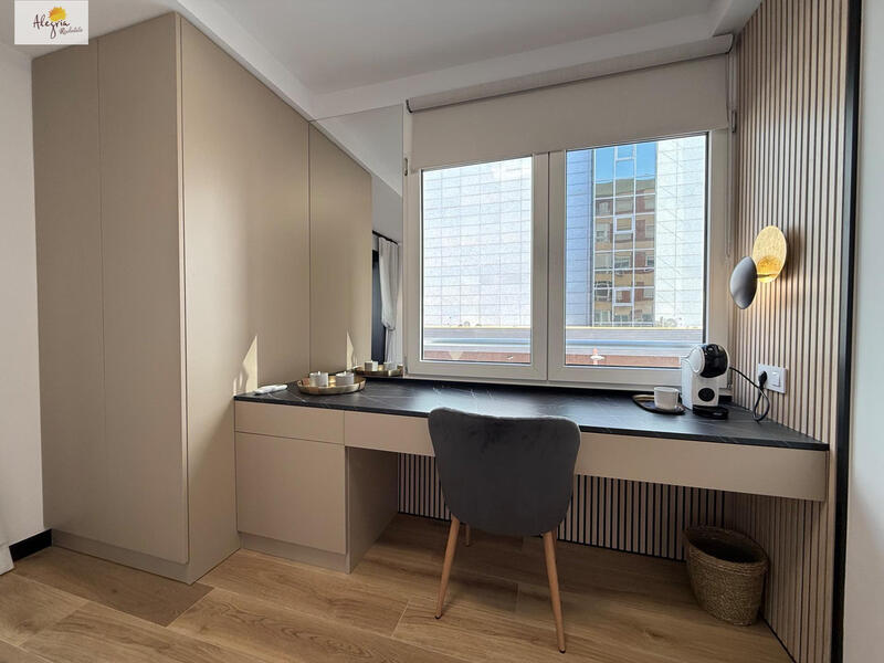 5 bedroom Apartment for sale