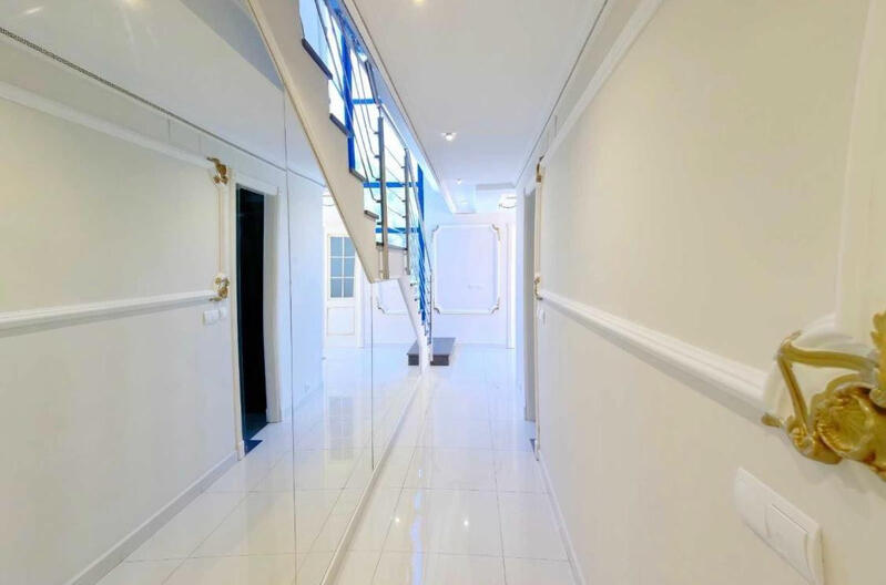 5 Cuarto Villa en venta