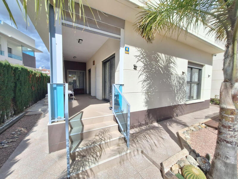 3 Cuarto Villa en venta