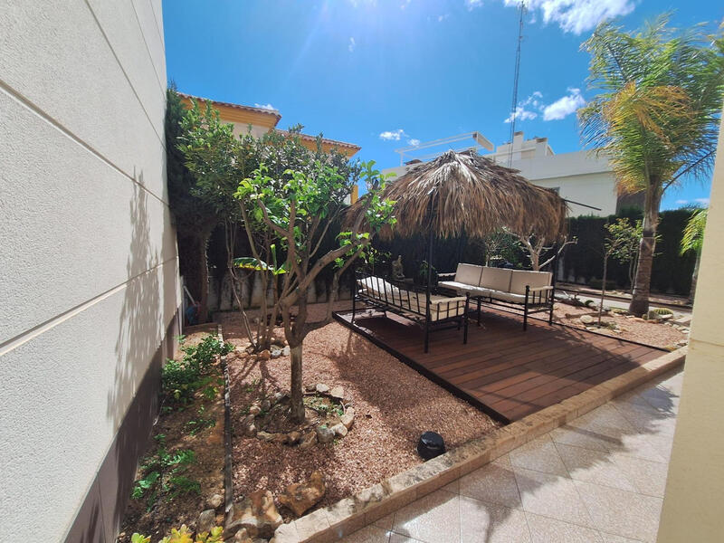 3 Cuarto Villa en venta