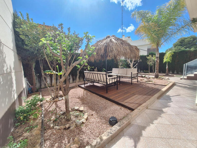 3 Cuarto Villa en venta