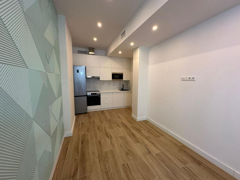 6 chambre Appartement à vendre