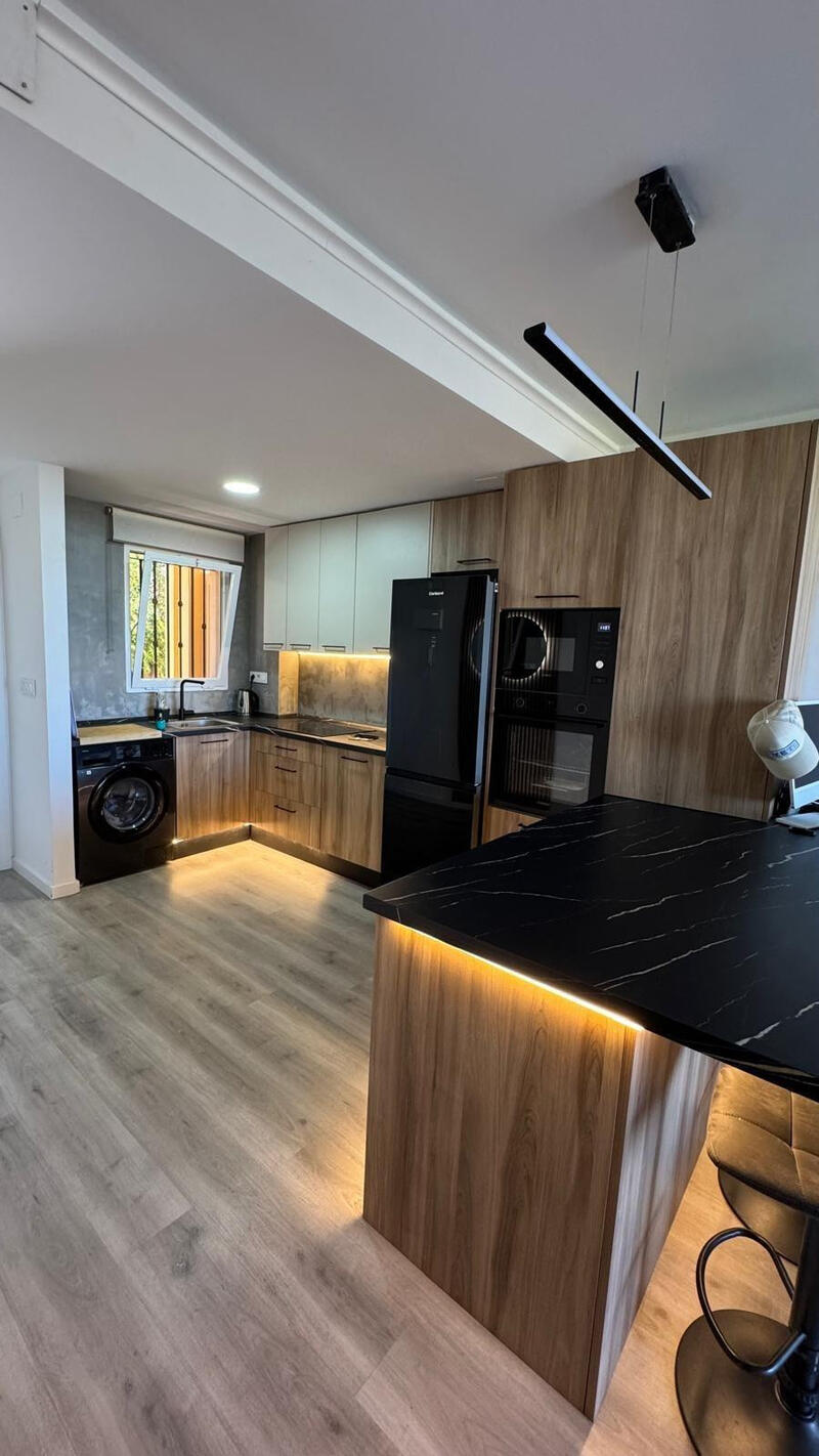 2 slaapkamer Appartement Te koop