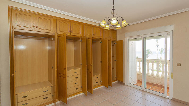 3 Cuarto Adosado en venta