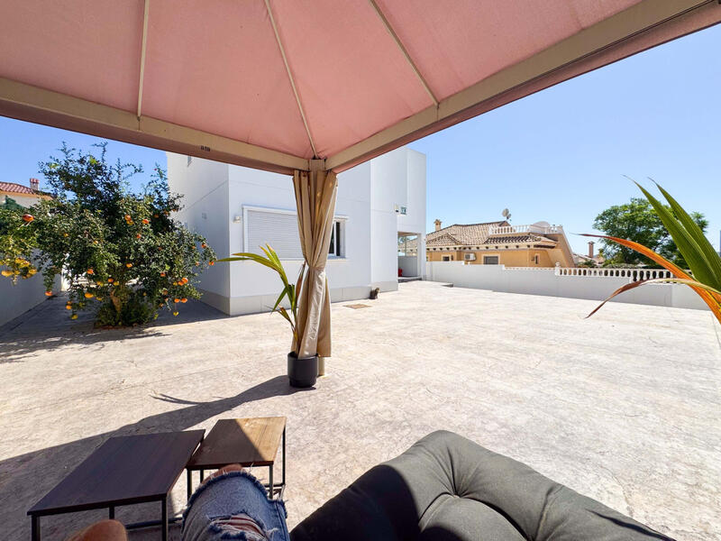 6 chambre Villa à vendre