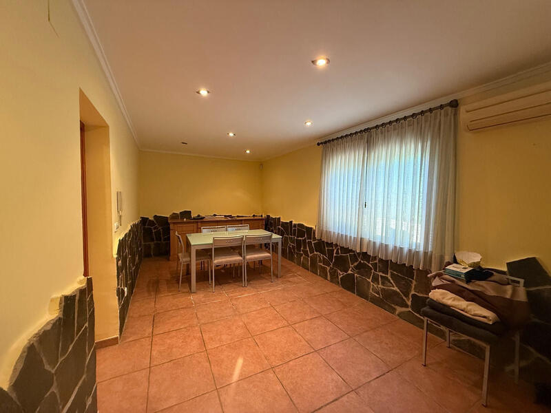 3 bedroom Country House for sale