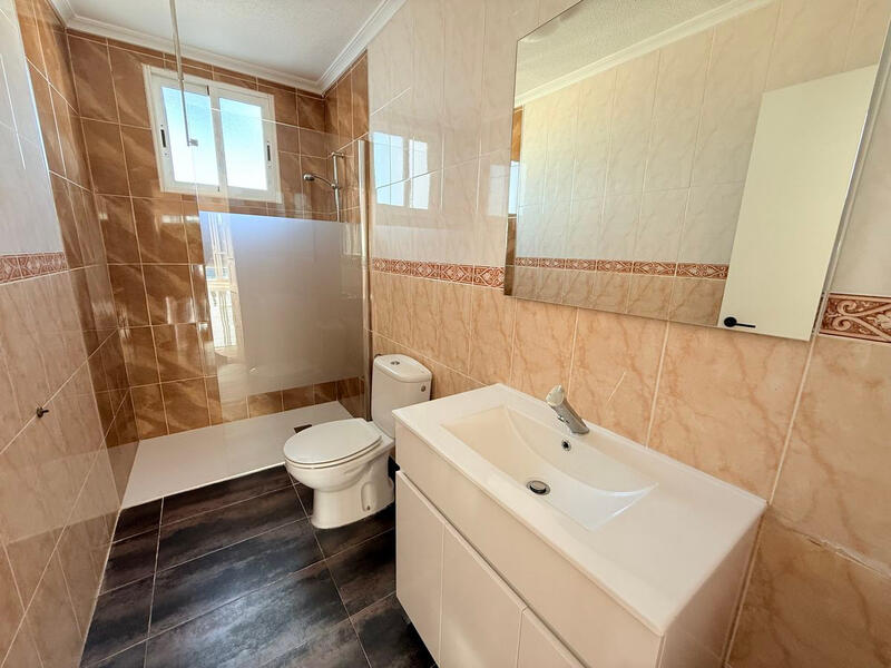 3 Schlafzimmer Landhaus zu verkaufen