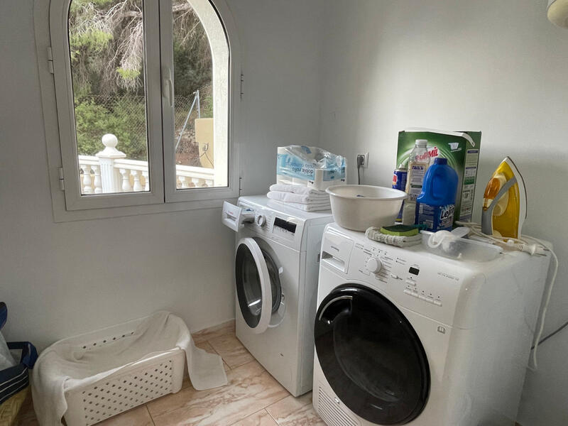 4 Cuarto Villa en venta