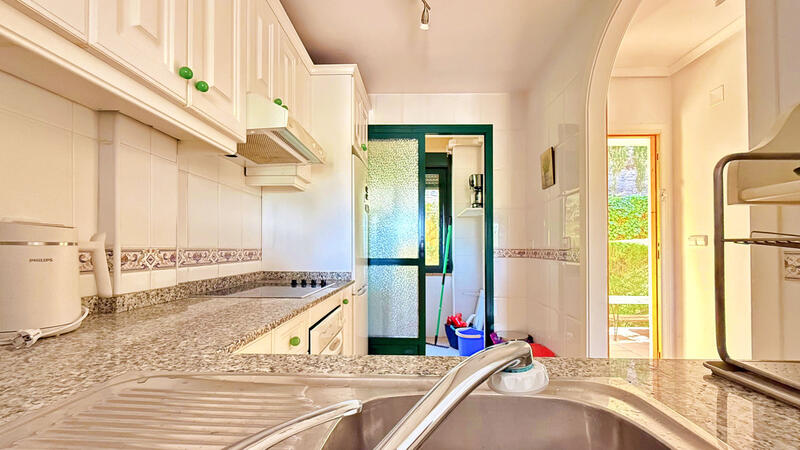 2 bedroom Townhouse for sale