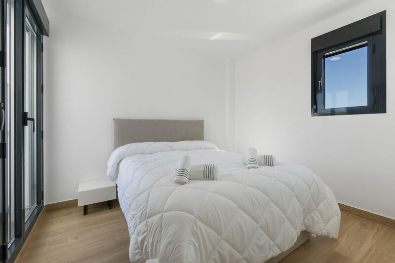 3 Schlafzimmer Villa zu verkaufen 3 Schlafzimmer Villa zu verkaufen