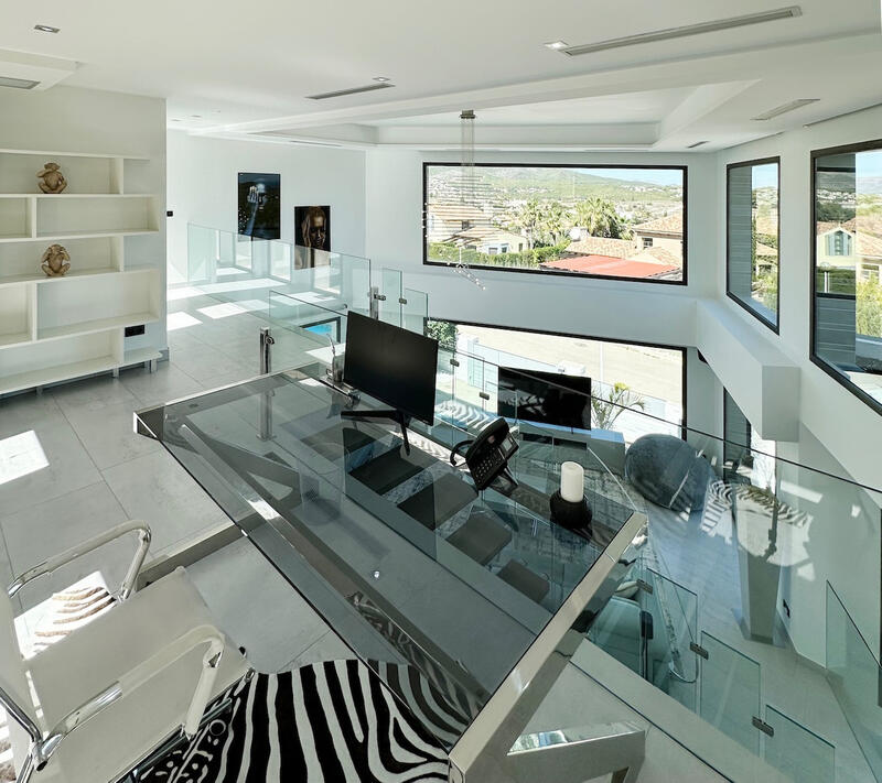 5 bedroom Villa for sale