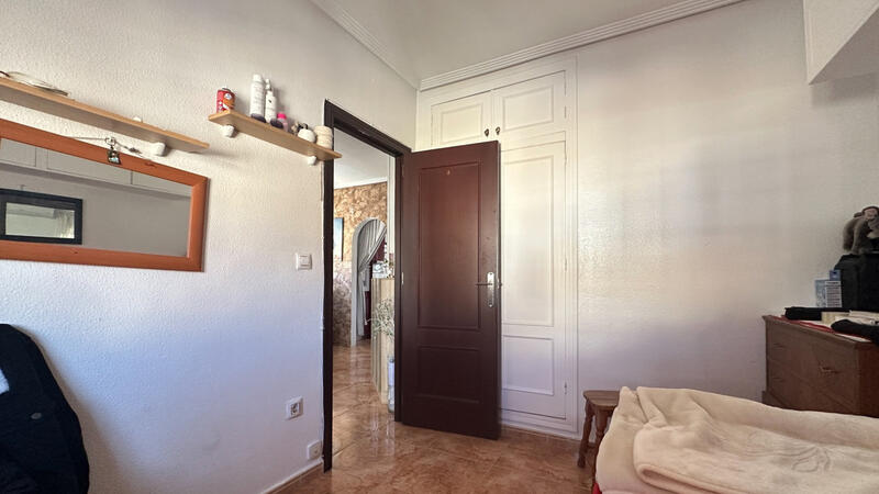 2 slaapkamer Appartement Te koop 2 slaapkamer Appartement Te koop