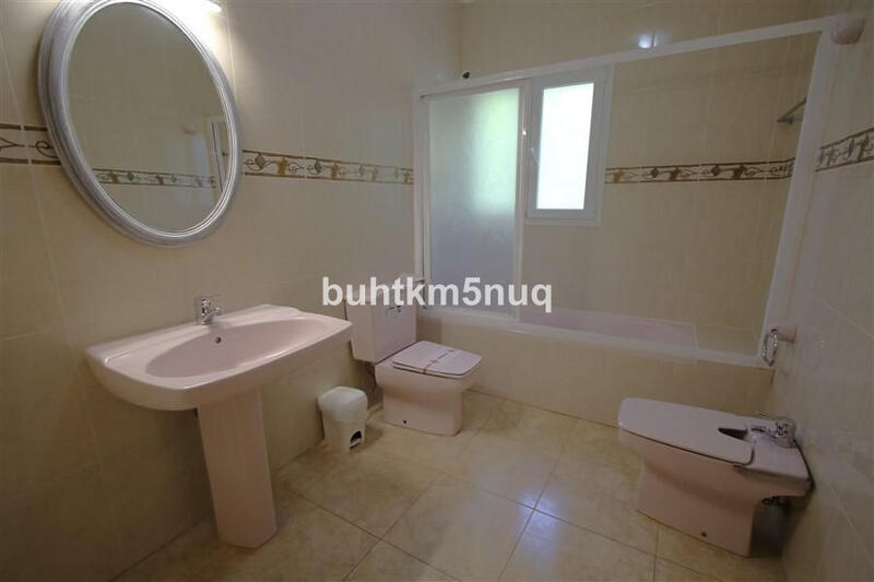 12 bedroom Villa for sale