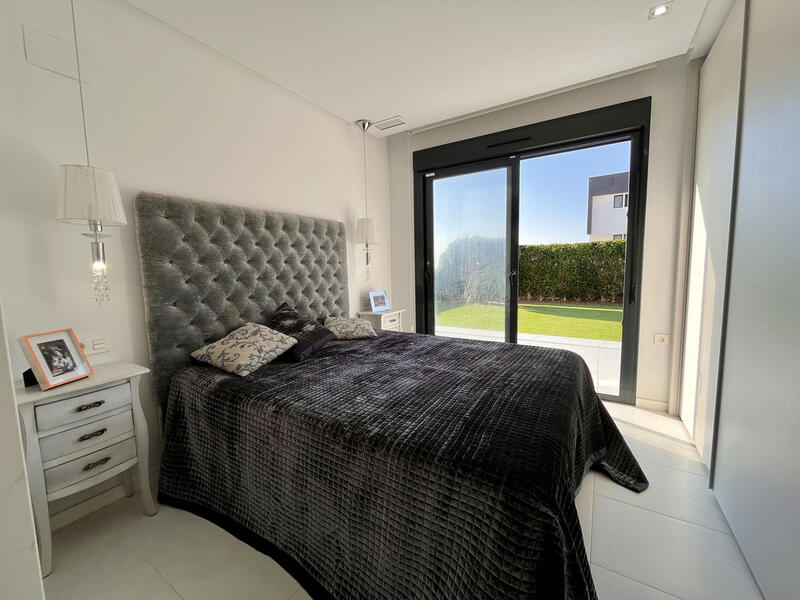 3 спальная комната вилла продается