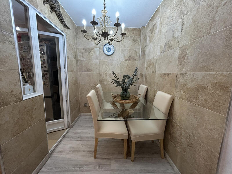 2 Cuarto Adosado en venta