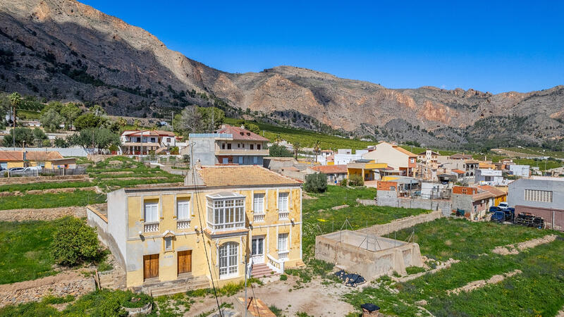 7 спальная комната Деревенский Дом продается