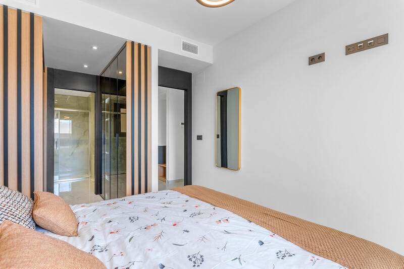 3 спальная комната квартира продается