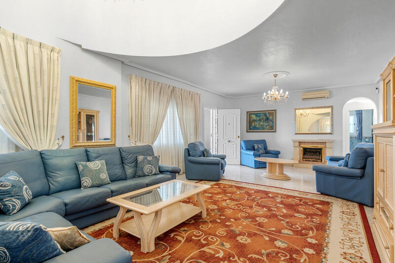 7 Schlafzimmer Villa zu verkaufen