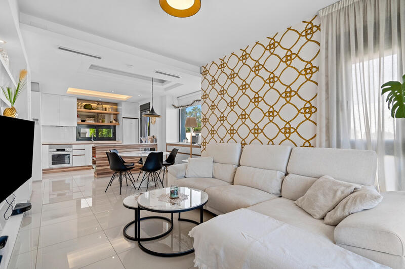 3 bedroom Townhouse for sale 3 bedroom Townhouse for sale