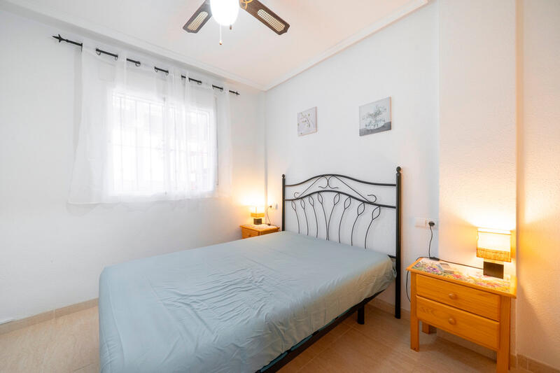 2 soveværelse Byhus til salg