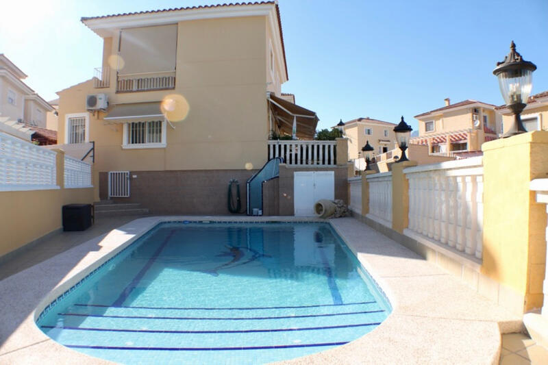 4 chambre Villa à vendre