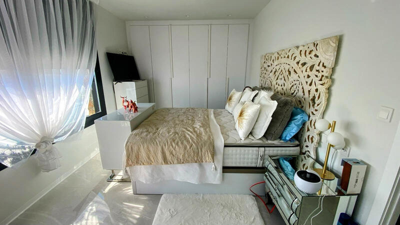 4 Cuarto Villa en venta