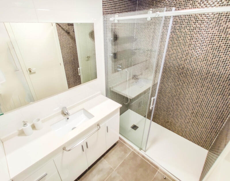 2 Schlafzimmer Appartement zu verkaufen