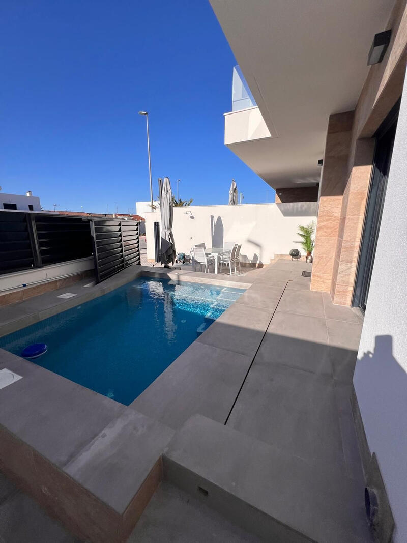 3 slaapkamer Villa Te koop