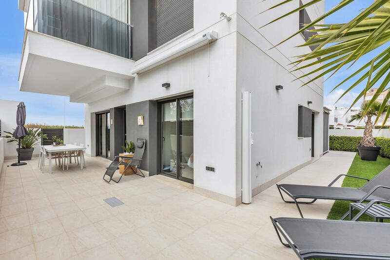 Apartment for sale in Torrevieja, Alicante Apartment for sale in Torrevieja, Alicante