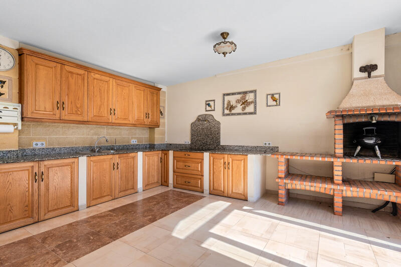 6 soveværelse Villa til salg 6 soveværelse Villa til salg