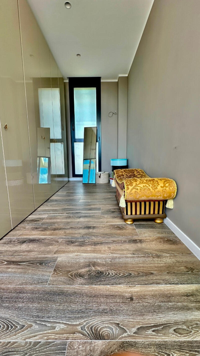 6 bedroom Villa for sale