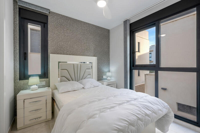 3 Schlafzimmer Villa zu verkaufen 3 Schlafzimmer Villa zu verkaufen