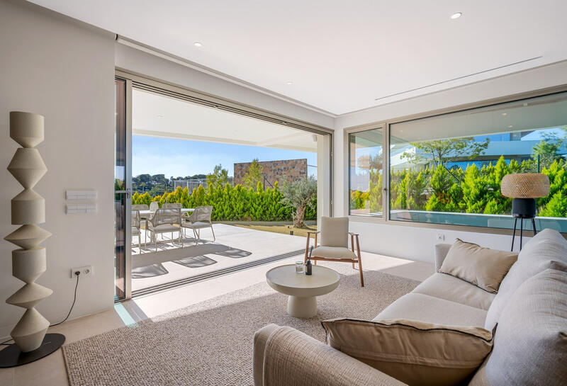 3 спальная комната квартира продается