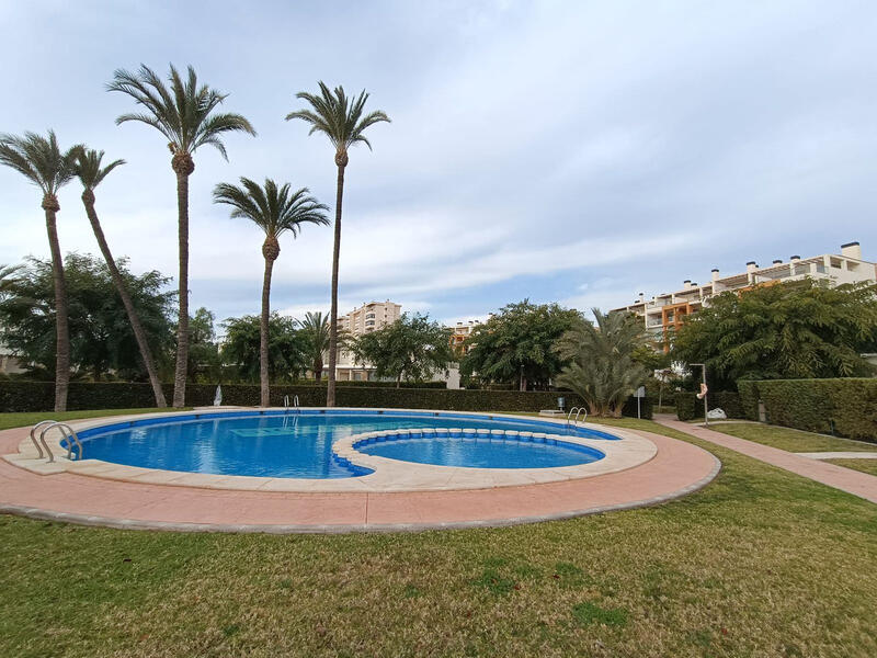 2 slaapkamer Appartement Te koop 2 slaapkamer Appartement Te koop