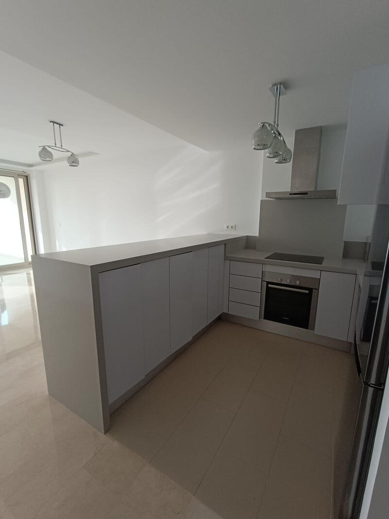 2 slaapkamer Appartement Te koop 2 slaapkamer Appartement Te koop