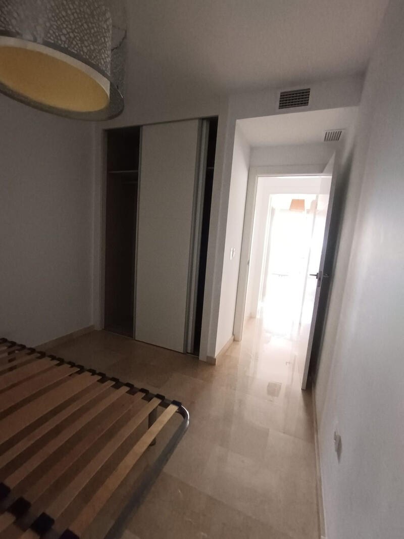 2 slaapkamer Appartement Te koop 2 slaapkamer Appartement Te koop