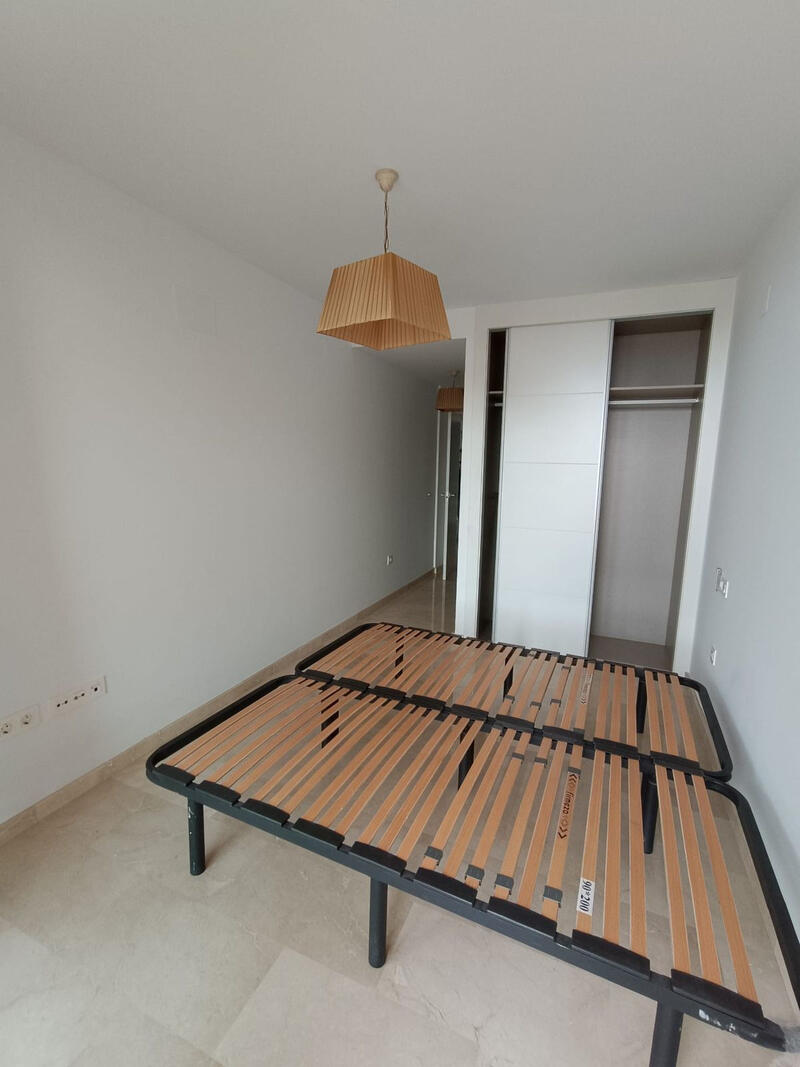 2 slaapkamer Appartement Te koop 2 slaapkamer Appartement Te koop